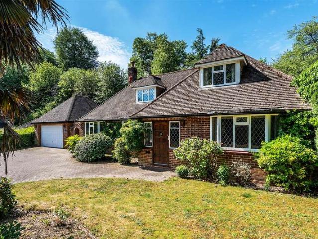 Farm for sale in Oxted, Hillview