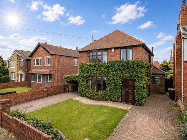 Farm for sale in Ossett, West Yorkshire