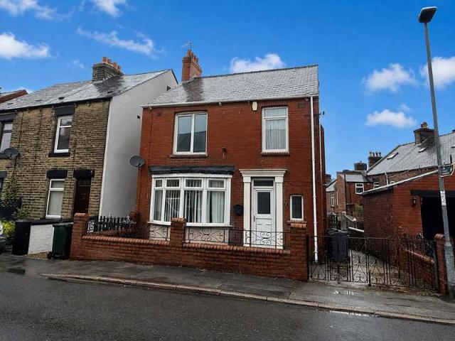 Farm for sale in Birdwell, South Yorkshire