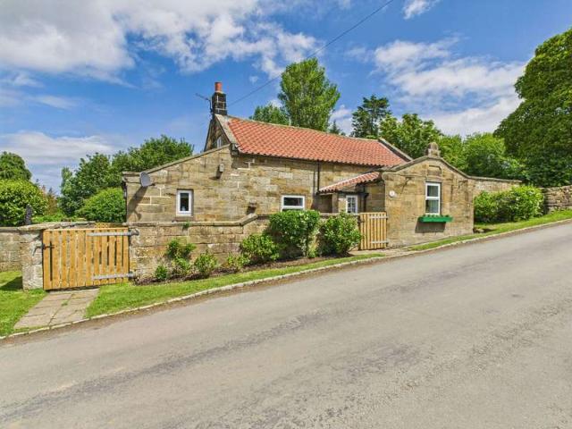 Farm for sale in Eskdaleside cum Ugglebarnby, North Yorkshire