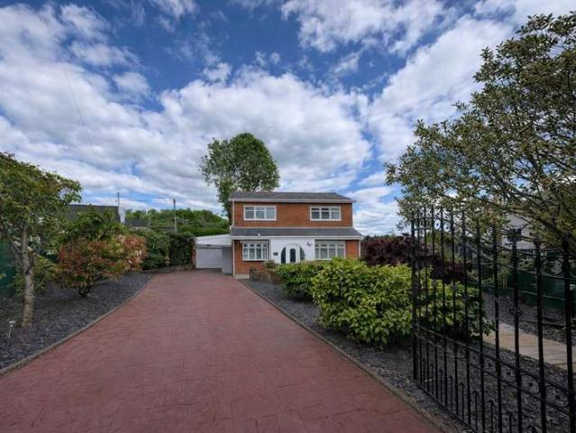 Farm for sale in Llwydcoed