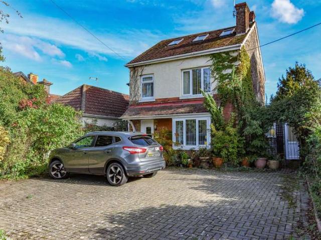 Farm for sale in Cam, Stroud