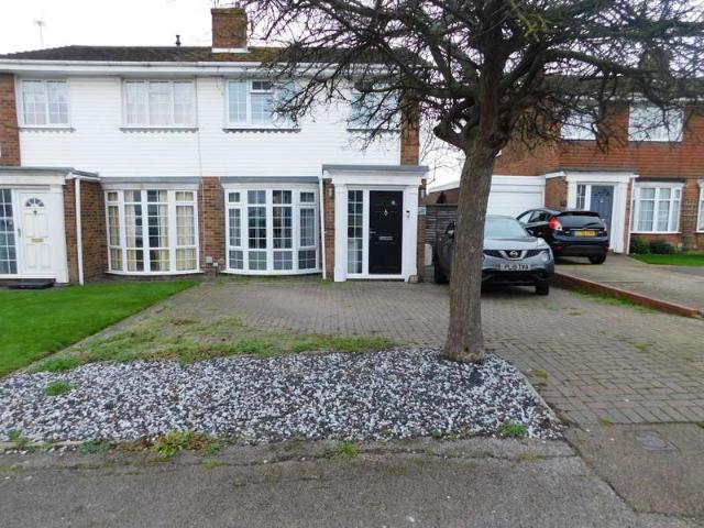 Farm for sale in Minster-on-Sea, Oad Street