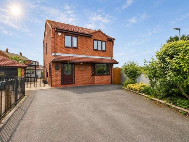 Farm for sale in Purston Jaglin, West Yorkshire