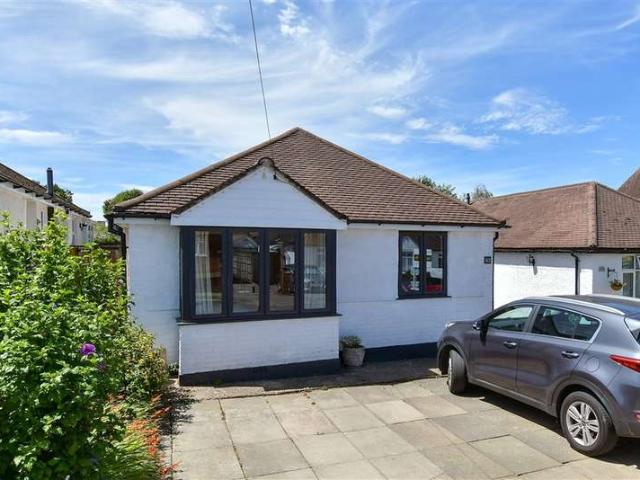 Farm for sale in Pachesham Park, Surrey