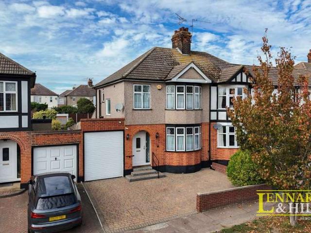 Farm for sale in Little Thurrock, Grays