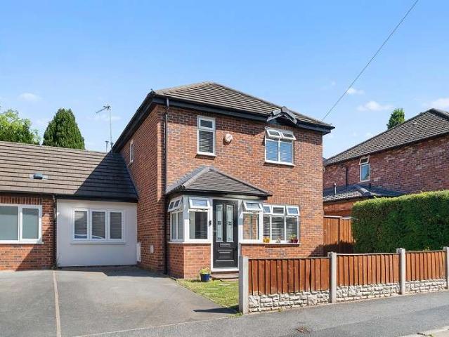 Farm for sale in Woolton, Calderstones