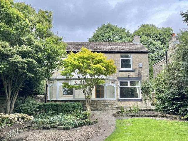 Farm for sale in Charlesworth, East Midlands