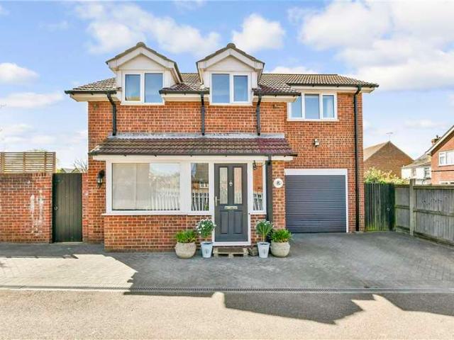 Farm for sale in Mill Hill, Ash