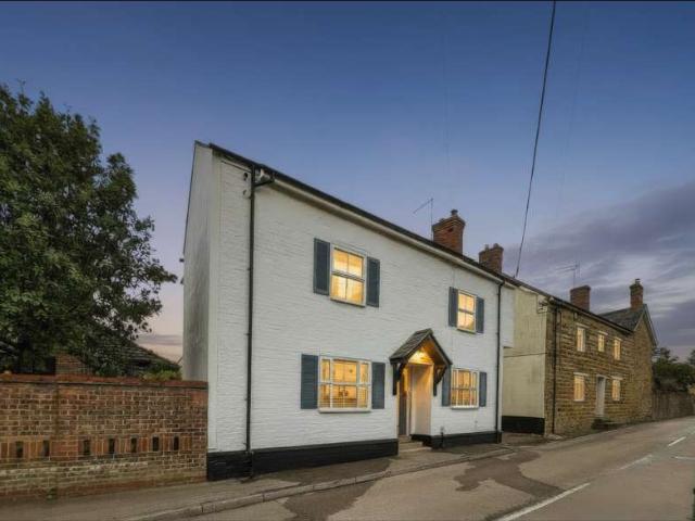 Farm for sale in Astcote, Pattishall