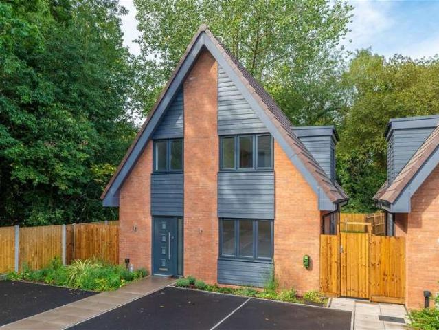 Farm for sale in Tettenhall, West Midlands