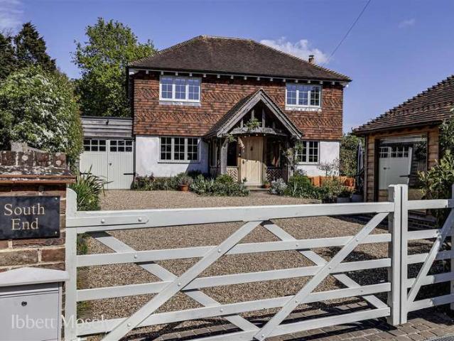 Farm for sale in The Butts, Kent