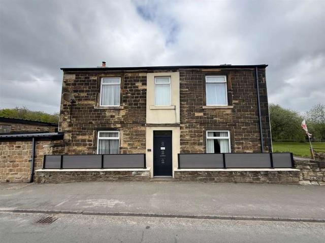 Farm for sale in Gomersal, West Yorkshire