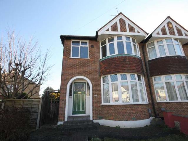Farm for sale in Marsh Farm, Luton
