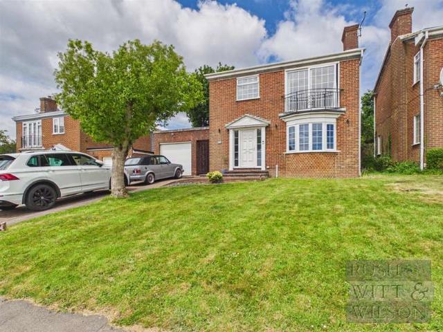 Farm for sale in Hollington, Guestling Green
