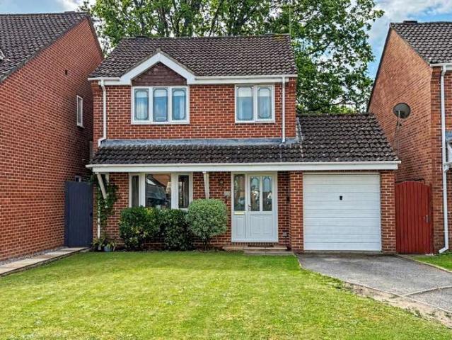 Farm for sale in Alderholt, Olderholt