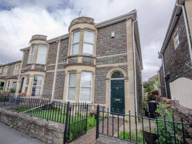 Farm for sale in Downend, Kingswood