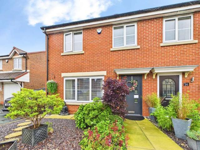 Farm for sale in Poolstock, Wigan
