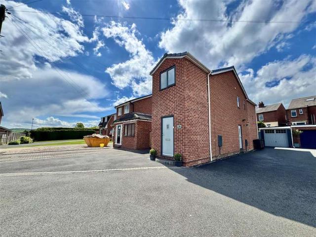 Farm for sale in Staincross, South Yorkshire