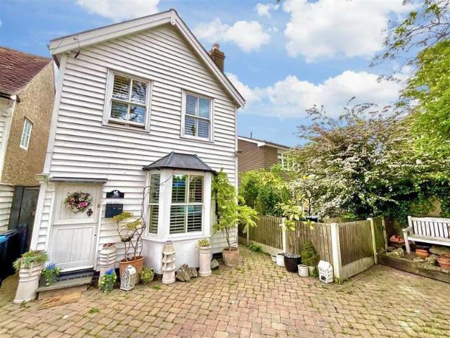 Farm for sale in Chigwell, Epping
