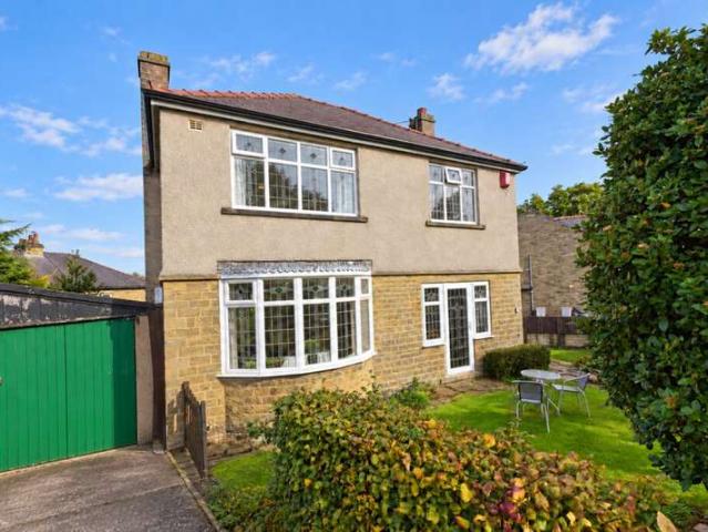 Farm for sale in Cottingley, Bradford