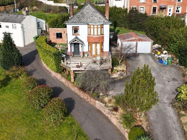 Farm for sale in Bromsberrow Heath, Gloucestershire