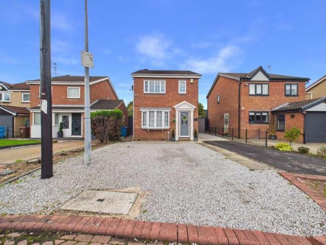 Farm for sale in Bransholme, Hull