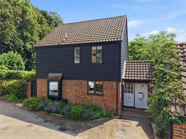 Farm for sale in Duton Hill, Essex