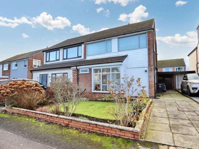 Farm for sale in Park Lane, Bury