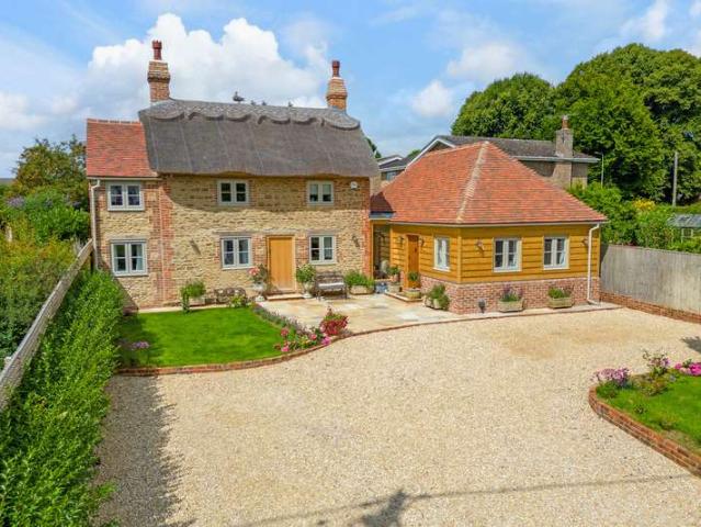 Farm for sale in Kingston Bagpuize with Southmoor, Dromore