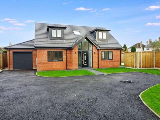 Farm for sale in Attenborough, East Midlands