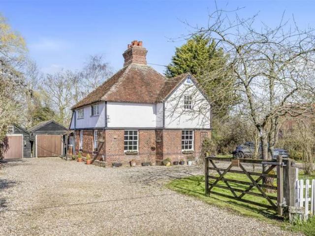 Farm for sale in Roundbush Green, Duton Hill