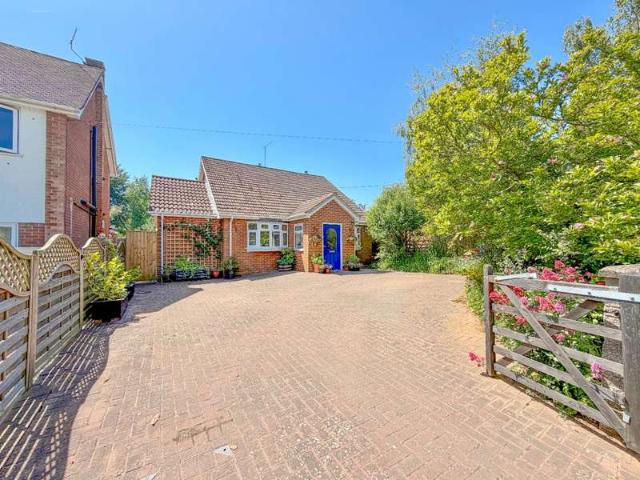 Farm for sale in Woodford cum Membris, Northamptonshire