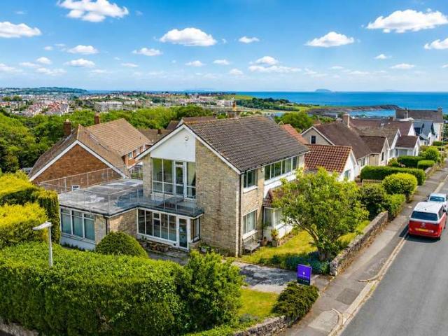 Farm for sale in The Knap, Barry