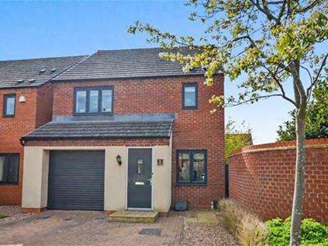 Farm for sale in Upton