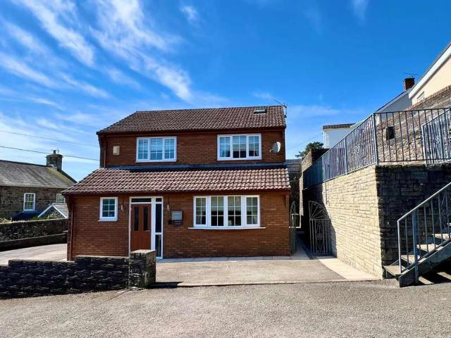 Farm for sale in Pencoed, Wales