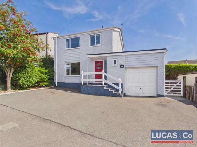 Farm for sale in Pentre Isaf, Llanfairpwllgwyngyll