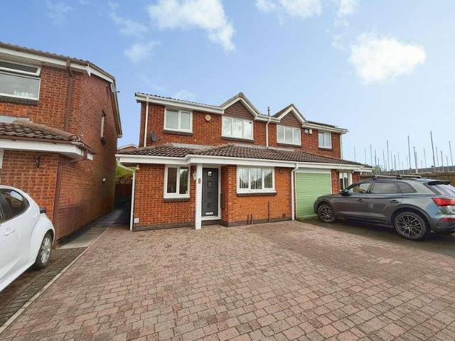Farm for sale in Pye Green, Chadsmoor