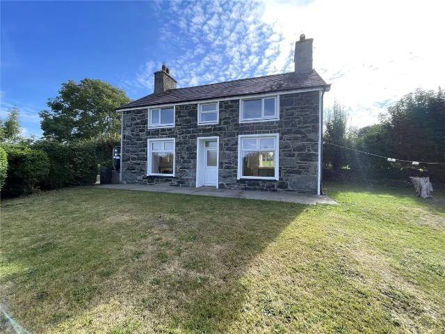House for rent in Llanfaglan, Wales