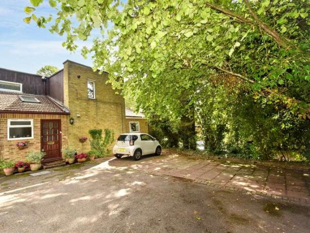 Farm for sale in The Butts, Kent