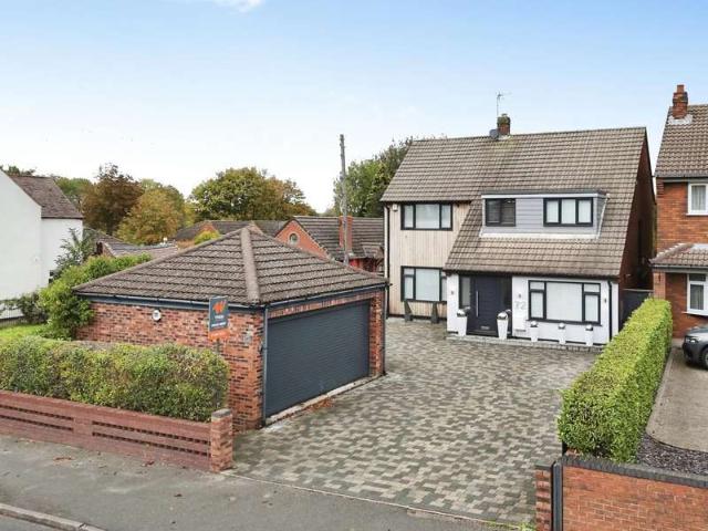 Farm for sale in Heath Hayes and Wimblebury, Chadsmoor