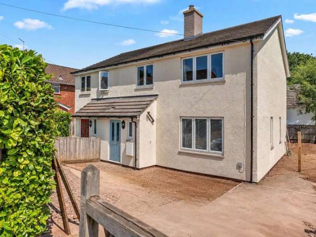 Farm for rent in Broomhill, Feckenham