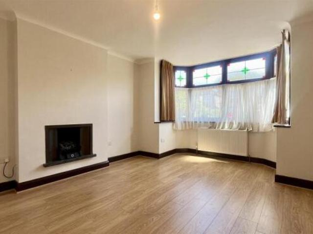 Farm for rent in Cheam, Greater London