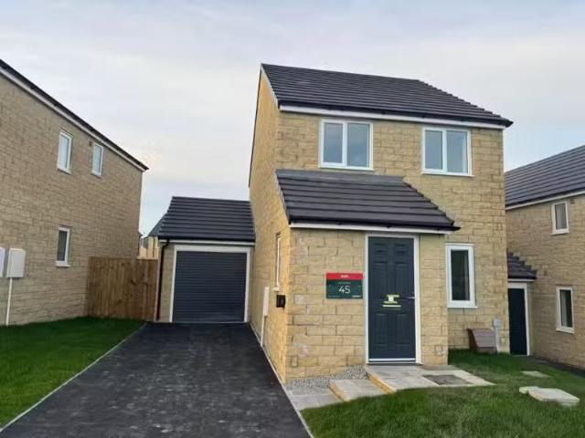 House for rent in Denholme, West Yorkshire