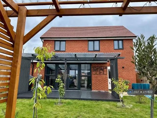 House for rent in Drakelow Park, Egginton