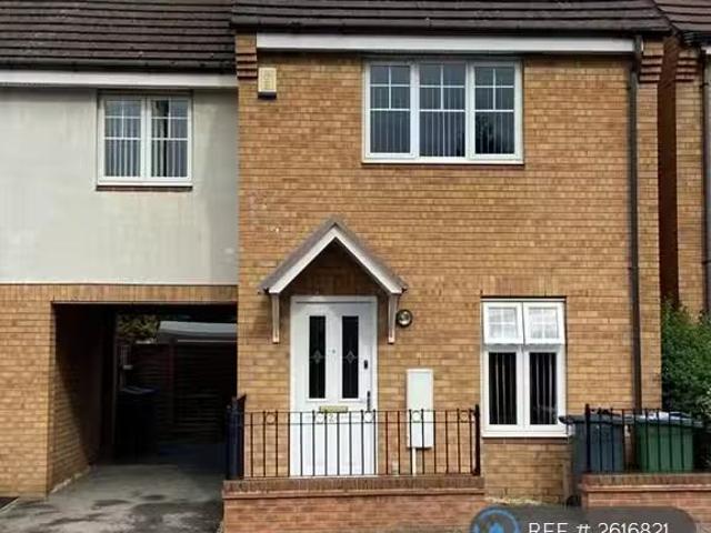 House for rent in Hall End, West Bromwich
