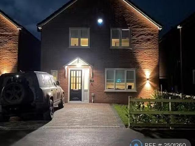 House for rent in Roby Mill, Lancashire