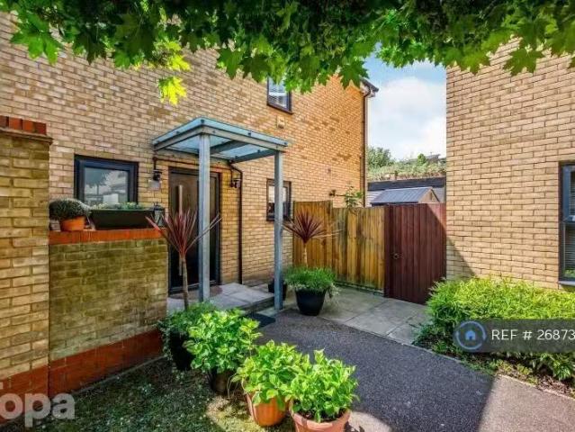 House for rent in Worcester Park Estate, Monks Orchard