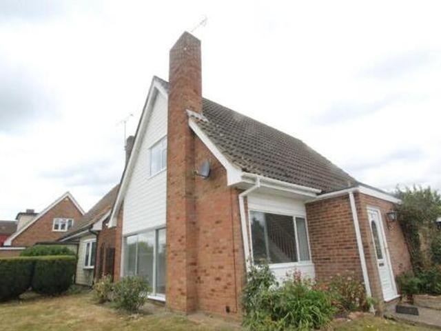 House for rent in Navestock Side, Essex