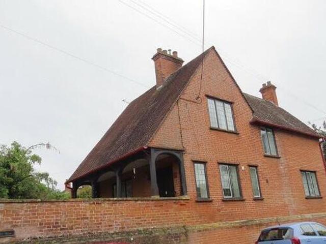 House for rent in Lyons, Greater London